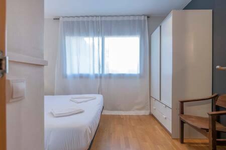 Bright And Modern Duplex With Terrace In Eixample District P2 Apartment Barcelona Bagian luar foto